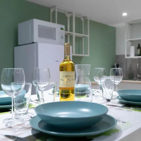 ※perrier Menthe※ Hyper-centre Et Tranquillite * קלרמונט-פרנד